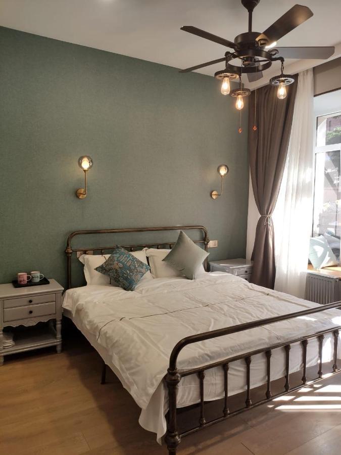 Qin Boutique Hotel Tbilisi Esterno foto