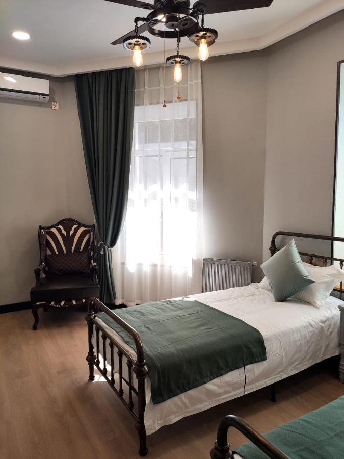Qin Boutique Hotel Tbilisi Esterno foto