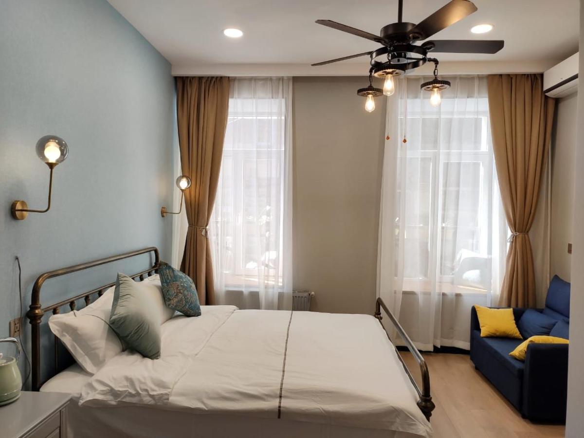 Qin Boutique Hotel Tbilisi Esterno foto