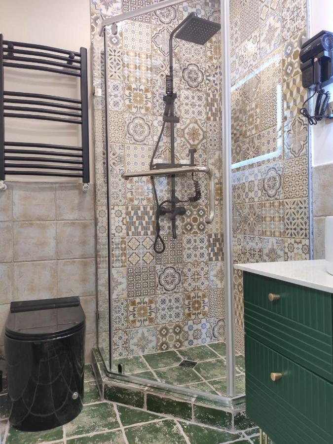 Qin Boutique Hotel Tbilisi Esterno foto