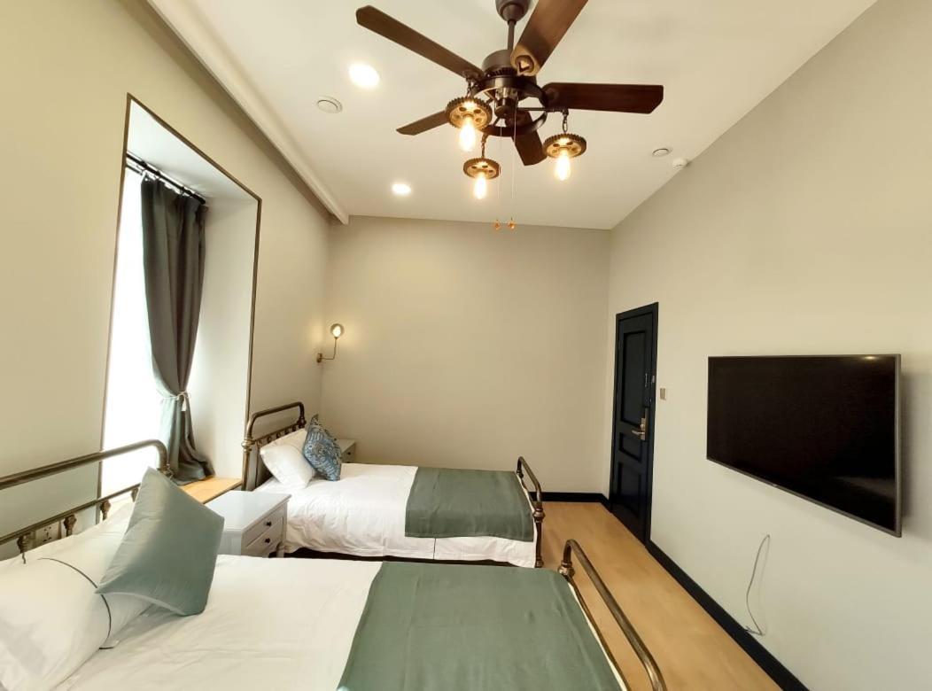Qin Boutique Hotel Tbilisi Esterno foto