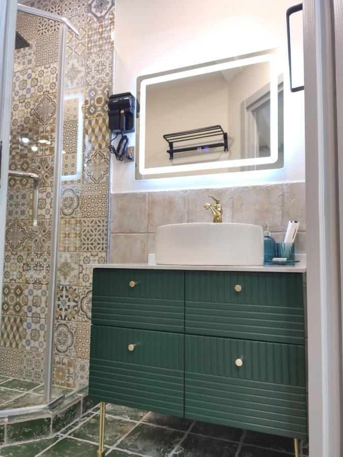 Qin Boutique Hotel Tbilisi Esterno foto