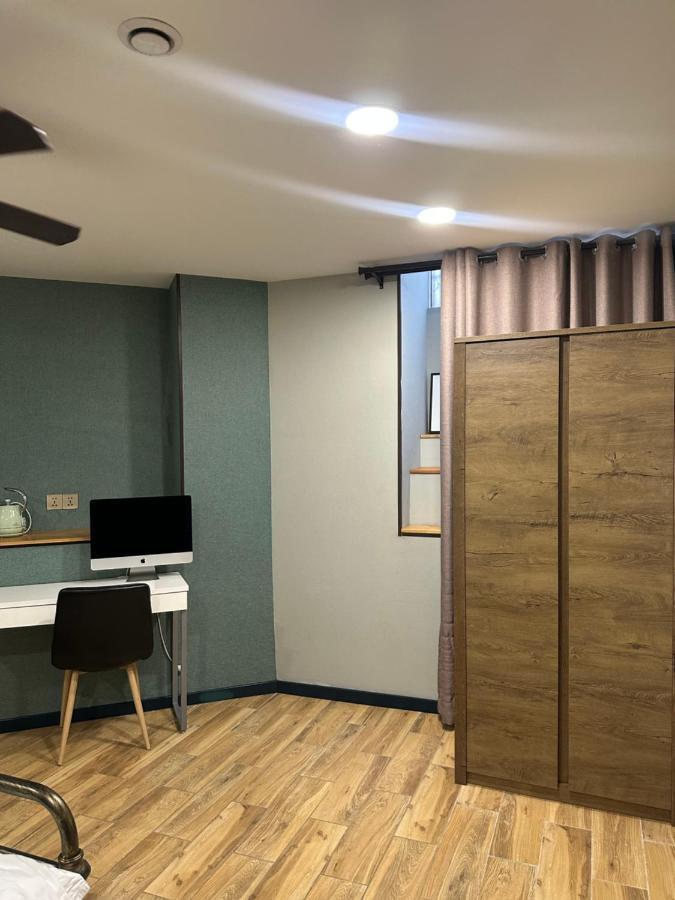 Qin Boutique Hotel Tbilisi Esterno foto